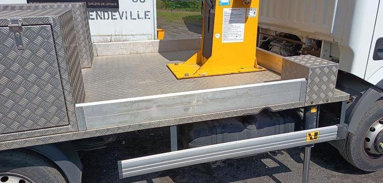 NISSAN CABSTAR NT400 32,12  AVEC NACELLE TIME ETL30 – 10 M – DIESEL – 2106 HEURES BLANC DW-708-LM