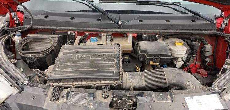 IVECO CAMION BENNE DOUBLE CABINE  DX-329-AA