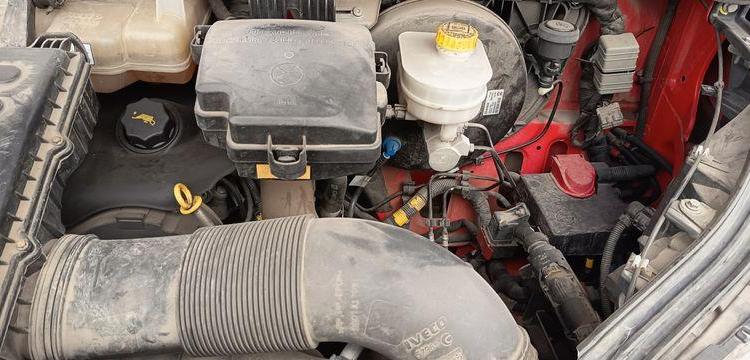 IVECO CAMION BENNE DOUBLE CABINE  DX-329-AA