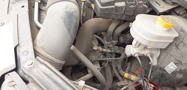 IVECO CAMION BENNE DOUBLE CABINE  DX-329-AA