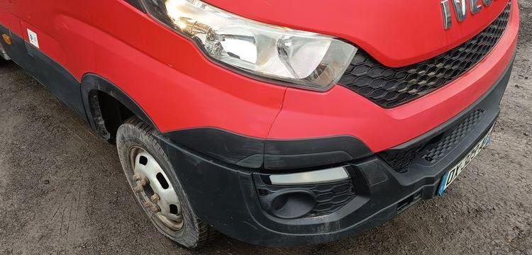 IVECO CAMION BENNE DOUBLE CABINE  DX-329-AA