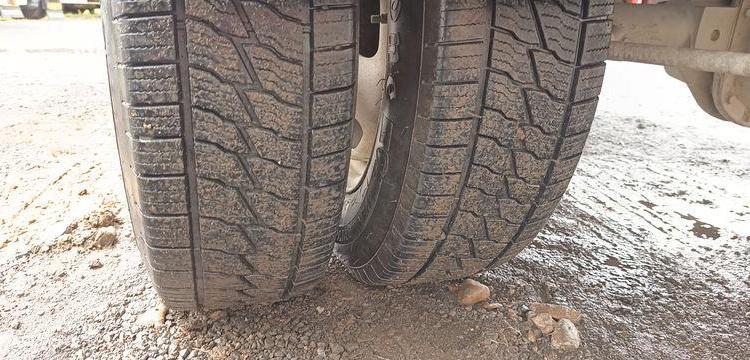 IVECO CAMION BENNE DOUBLE CABINE  DX-329-AA