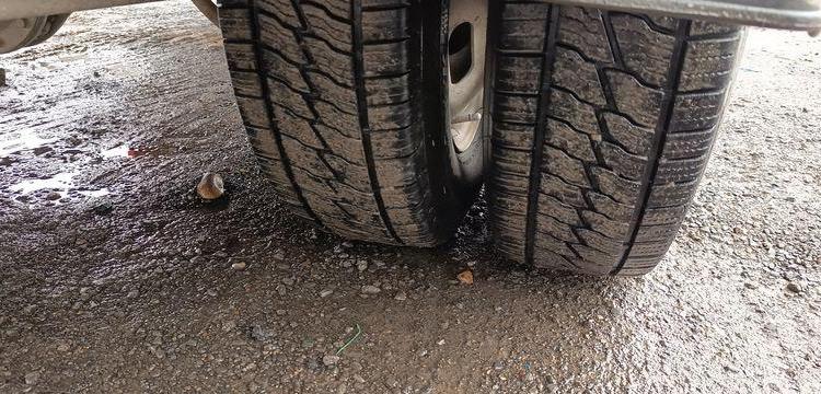 IVECO CAMION BENNE DOUBLE CABINE  DX-329-AA