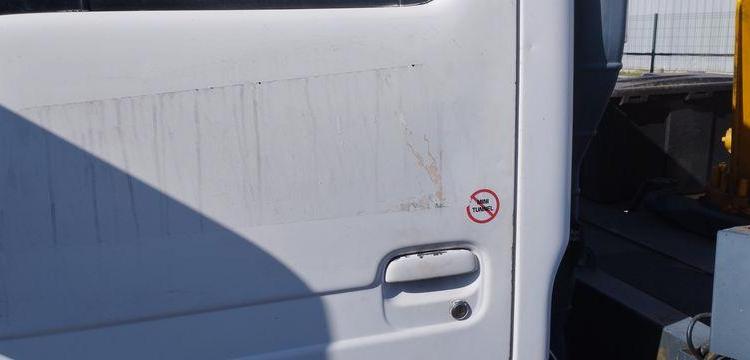 NISSAN CABSTAR 3,0 TD 125 CV AVEC NACELLE MULTITEL 160 ALU DS – DIESEL – 4774 HEURES BLANC DZ-453-YV