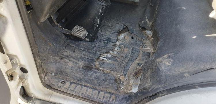 NISSAN CABSTAR 3,0 TD 125 CV AVEC NACELLE MULTITEL 160 ALU DS – DIESEL – 4774 HEURES BLANC DZ-453-YV