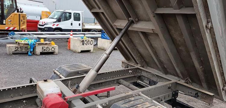 IVECO 35C13 – CAMION BENNE SIMPLE CAB  EA-753-XZ