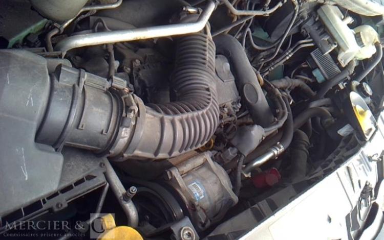 RENAULT MASTER FRIGO BLANC EA-907-ZS