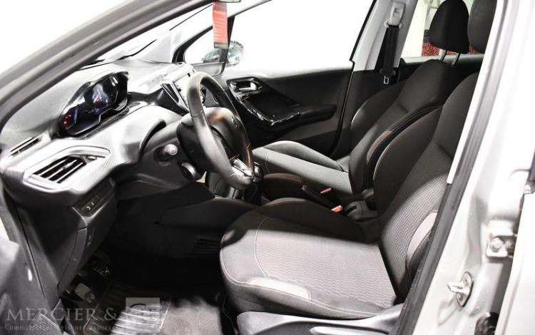 PEUGEOT 208 1.2 PURETECH 80 STYLE GRIS EA-991-VB