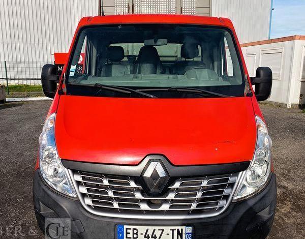 RENAULT MASTER DCI135 – BENNE AVEC COFFRE ACIER DIESEL – 152574 KMS – ANNEE 2016 ROUGE EB-447-TN