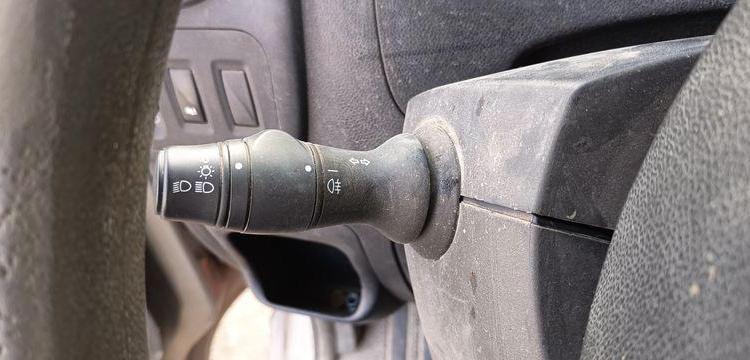 RENAULT MASTER DCI135 – BENNE AVEC COFFRE ACIER DIESEL – 152574 KMS – ANNEE 2016 ROUGE EB-447-TN