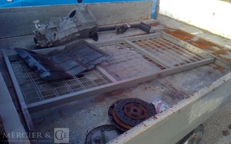 IVECO 35C13 – CAMION BENNE SIMPLE CAB – COFFRE  EB-485-DQ