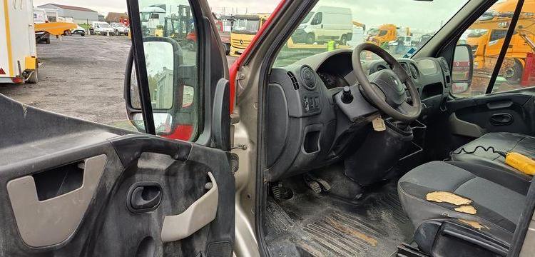 RENAULT MASTER 2,3 DCI 16V BENNE AVEC COFFRE ACIER DIESEL – 168574 KMS – ANNEE 2016 ROUGE ED-254-FX