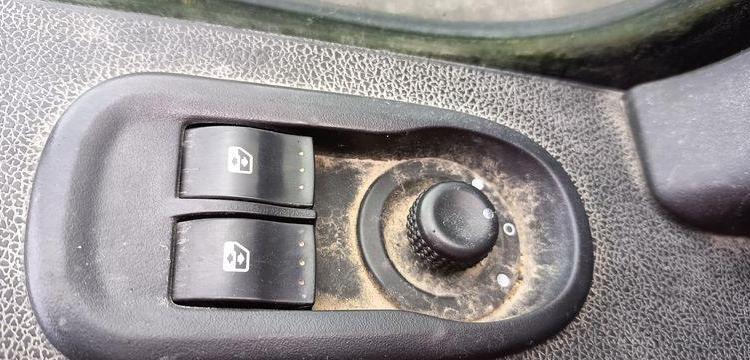 RENAULT MASTER 2,3 DCI 16V BENNE AVEC COFFRE ACIER DIESEL – 168574 KMS – ANNEE 2016 ROUGE ED-254-FX