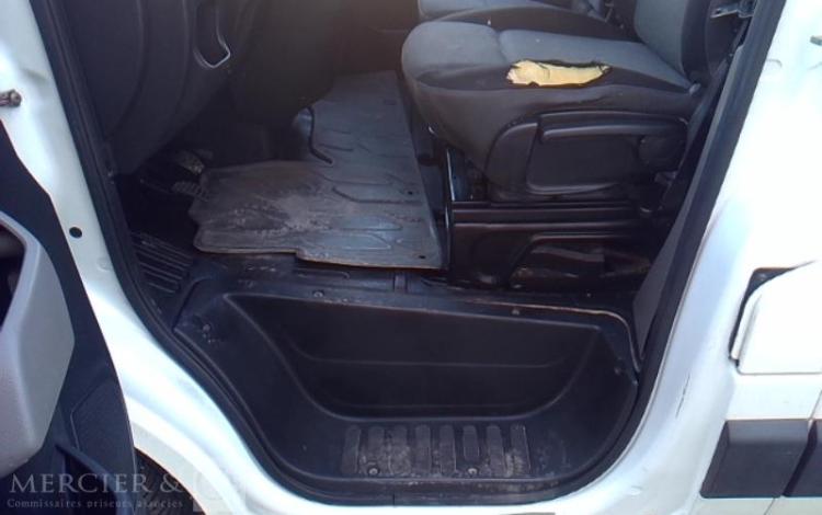 RENAULT MASTER BLANC ED-570-PB