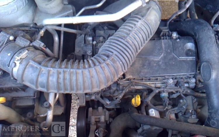 RENAULT MASTER BLANC ED-570-PB