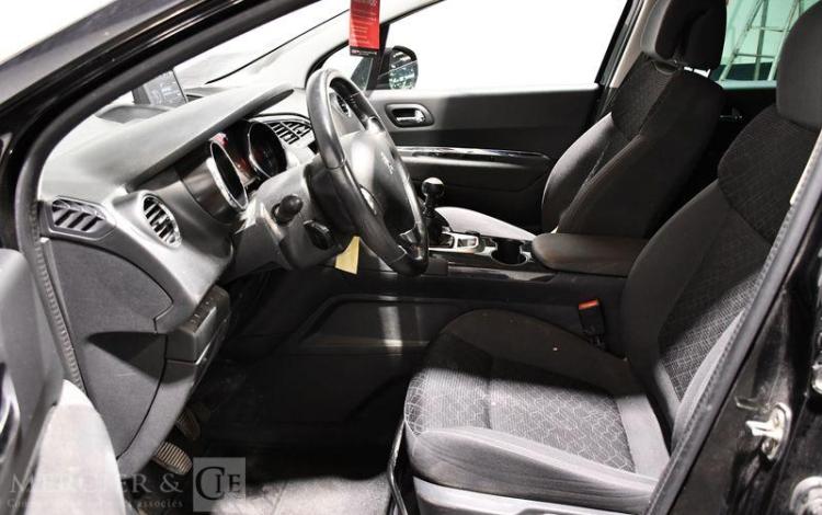 PEUGEOT 3008 1,2 PURETECH 130 STYLE START-STOP NOIR ED-704-ZT