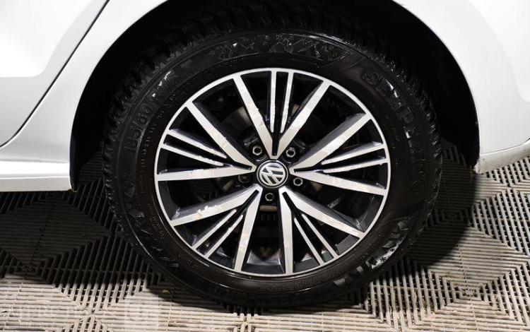 VOLKSWAGEN POLO 1,2 TSI 90CH BLUEMOTION BLANC EF-046-CG