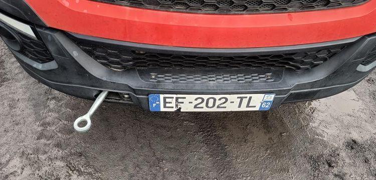 IVECO DAILT 35C13 – BENNE AVEC COFFRE ACIER DIESEL – 136162 KMS – ANNEE 2016 ROUGE EF-202-TL