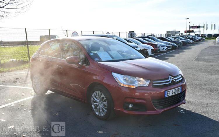 CITROEN C4 1,4 VTI 95 ATTRACTION ROUGE EF-440-MS