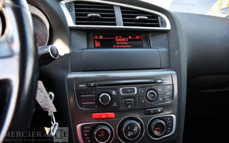 CITROEN C4 1,4 VTI 95 ATTRACTION ROUGE EF-440-MS