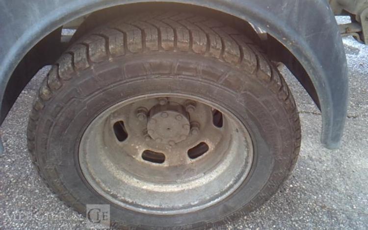 IVECO 35-130  BENNE SIMPLE CABINE COFFRE ROUGE EF-459-FE