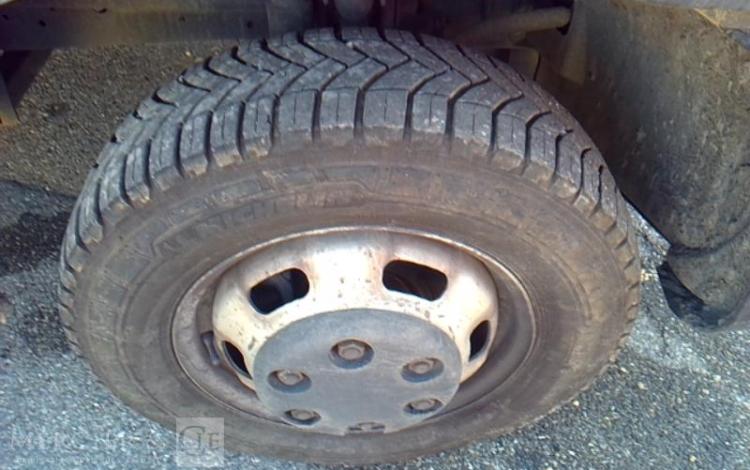 IVECO 35-130  BENNE SIMPLE CABINE COFFRE ROUGE EF-459-FE