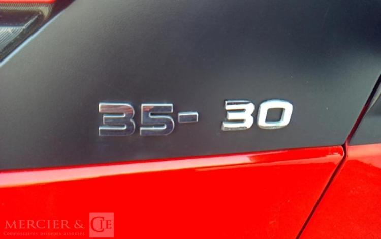 IVECO 35-130  BENNE SIMPLE CABINE COFFRE ROUGE EF-459-FE