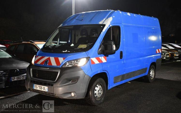 PEUGEOT BOXER HDI BLEU EG-706-VL