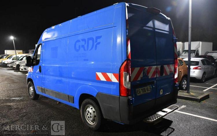 PEUGEOT BOXER HDI BLEU EG-706-VL