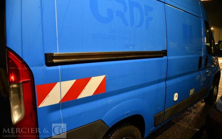 PEUGEOT BOXER HDI BLEU EG-706-VL