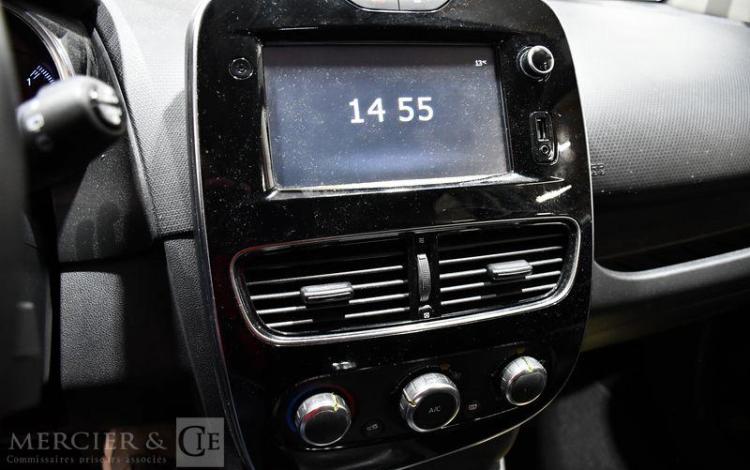 RENAULT CLIO BLANC EG-853-QF