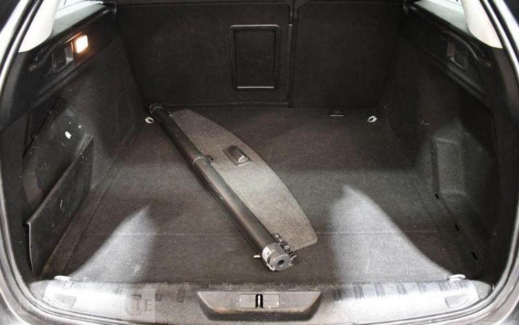 PEUGEOT 308 SW 1,6 BLUEHDI 120 ALLURE GRIS EJ-539-RE