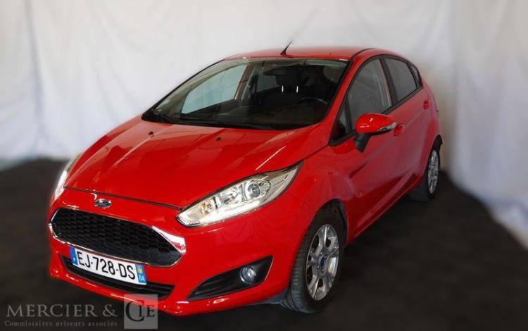 FORD FIESTA 1,2 80 EDITION ROUGE EJ-728-DS