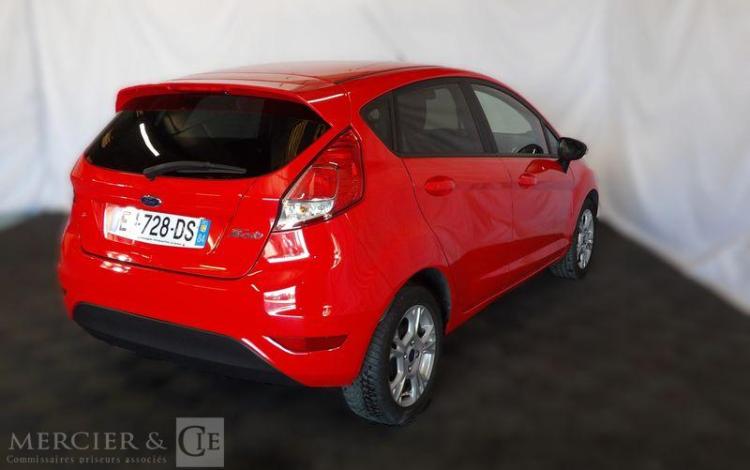 FORD FIESTA 1,2 80 EDITION ROUGE EJ-728-DS