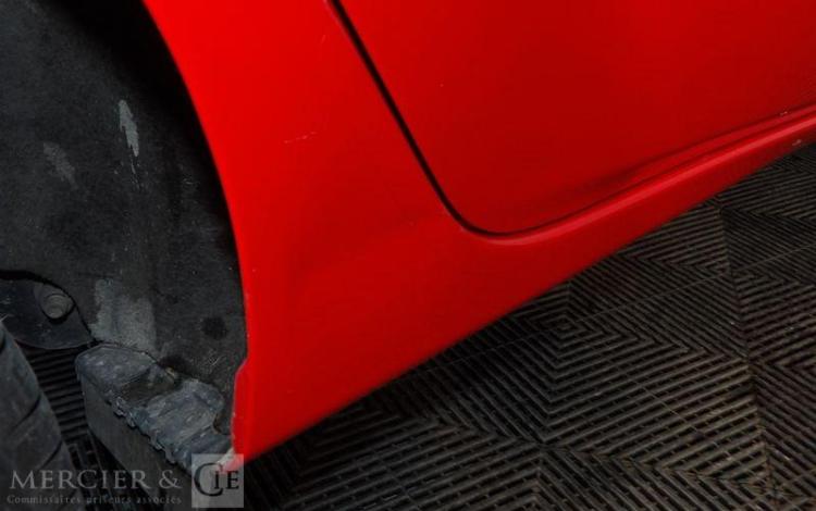 FORD FIESTA 1,2 80 EDITION ROUGE EJ-728-DS