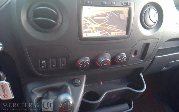 NISSAN NV400 2,3 DCI 165 GRIS EJ-761-NT