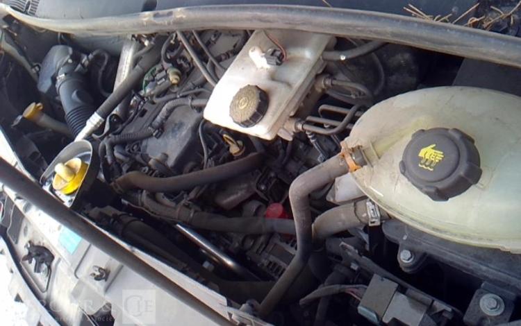 NISSAN NV400 2,3 DCI 165 GRIS EJ-761-NT