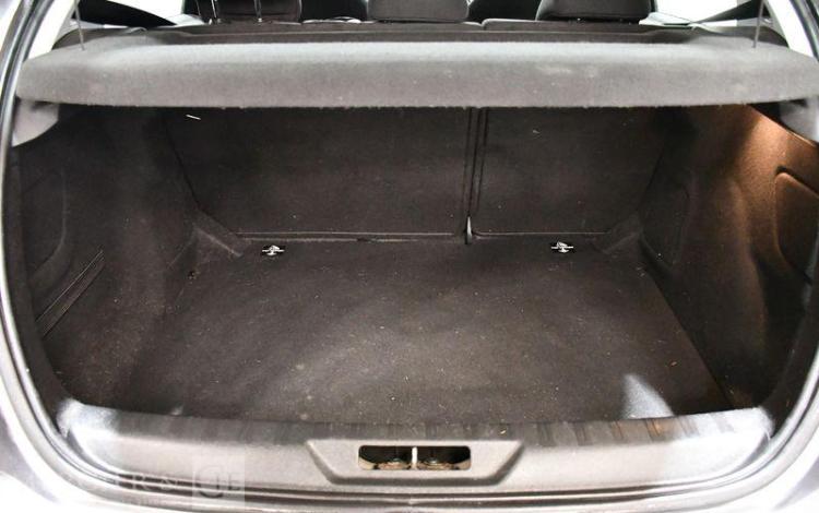 PEUGEOT 308 GRIS EK-150-XB