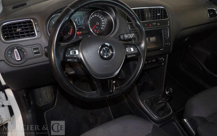 VOLKSWAGEN POLO 1.4 TDI 90CH BLUEMOTION CONFORT LINE BUSINESS BLANC EK-601-MM