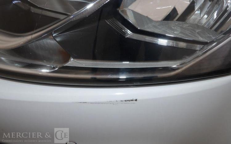 VOLKSWAGEN POLO 1.4 TDI 90CH BLUEMOTION CONFORT LINE BUSINESS BLANC EK-601-MM