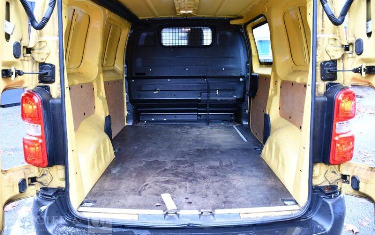 CITROEN JUMPY BHDI 95CH BVM TAILLE M CONFORT
 JAUNE EK-814-SN