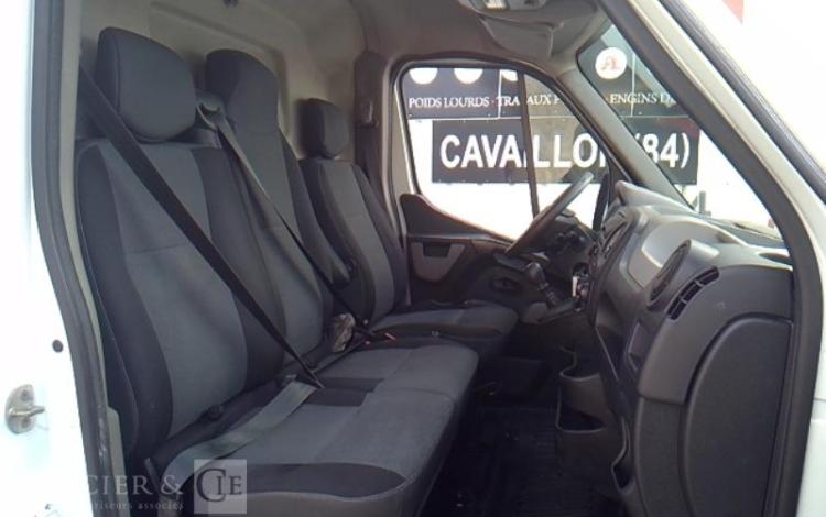 RENAULT MASTER BLANC EL-100-WC