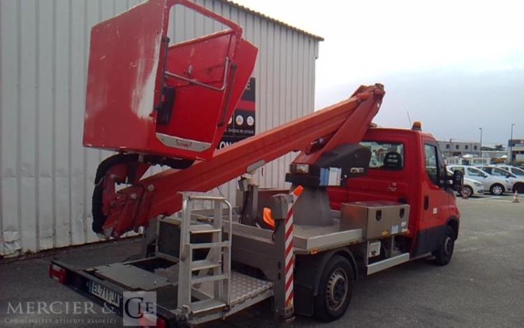 IVECO NACELLE 16M SUR VL LEGER  EL-711-JA