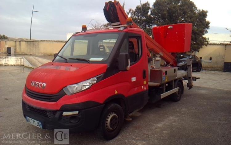 IVECO NACELLE 16M SUR VL LEGER  EL-711-JA