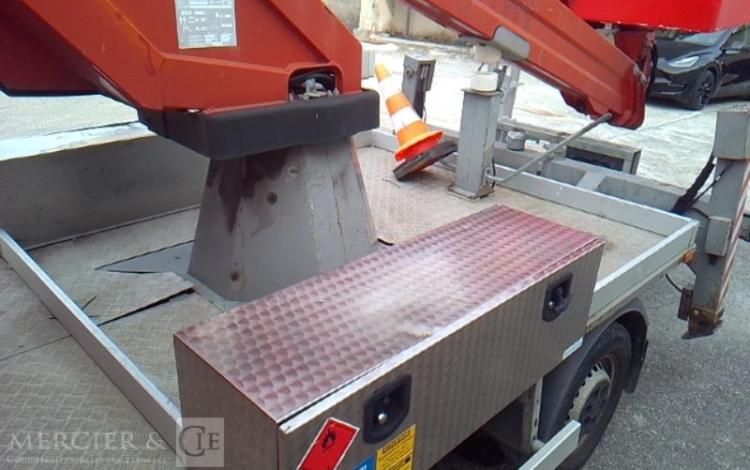 IVECO NACELLE 16M SUR VL LEGER  EL-711-JA