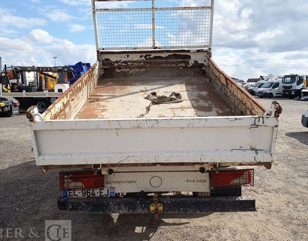 MERCEDES SPRINTER 2 2,2 D 143 CV BENNE AVEC COFFRE ACIER – DIESEL – 138102 KMS – AN 2017  EL-964-EJ