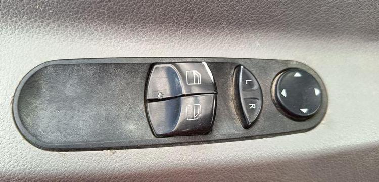 MERCEDES SPRINTER 2 2,2 D 143 CV BENNE AVEC COFFRE ACIER – DIESEL – 138102 KMS – AN 2017  EL-964-EJ