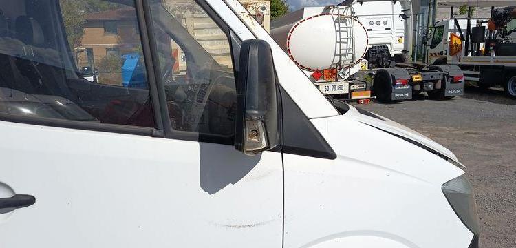 MERCEDES SPRINTER 2 2,2 D 143 CV BENNE AVEC COFFRE ACIER – DIESEL – 138102 KMS – AN 2017  EL-964-EJ