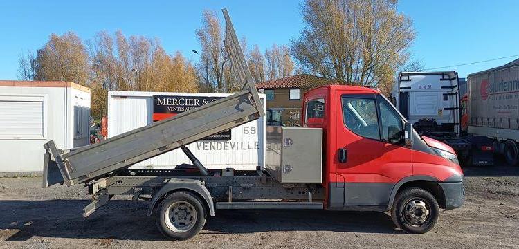 IVECO CAMION BENNE SIMPLE CAB – COFFRE  EN-015-QY