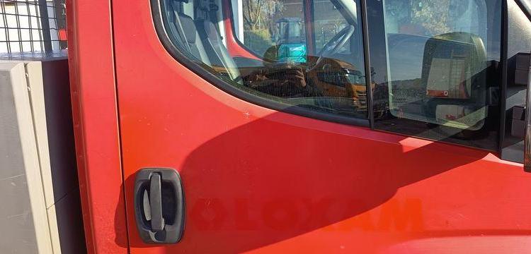 IVECO CAMION BENNE SIMPLE CAB – COFFRE  EN-015-QY